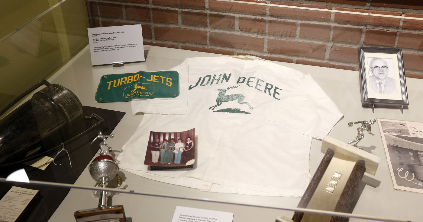 120114mp-John-Deere-tractor-museum-11